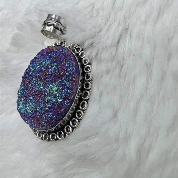 Titanium Druzy 925 Pendant & Earrings Set - Picture 7 of 15